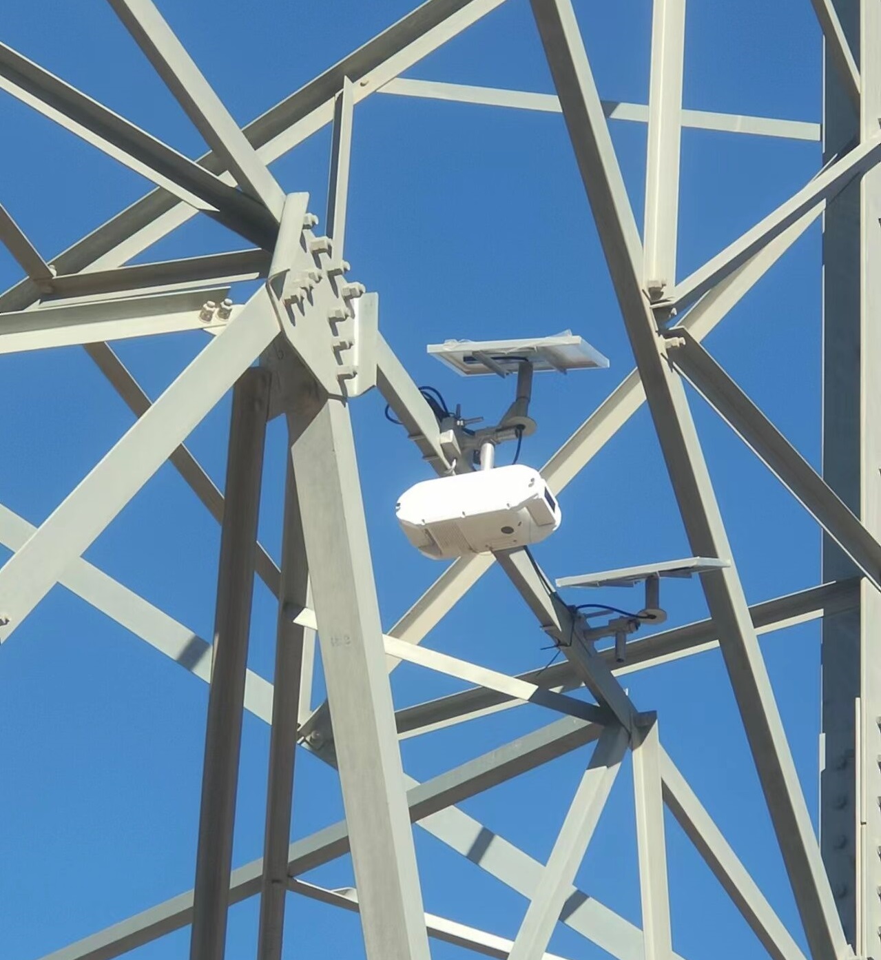 深圳特力康高压输电线路在线远程图像系统:为电网架设“智慧之眼”